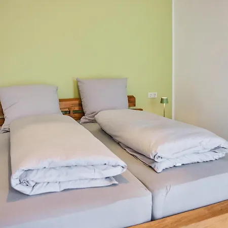 3 Bedroom Pet Friendly In
