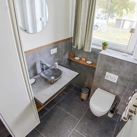 3 Bedroom Pet Friendly In Apartment Attendorn